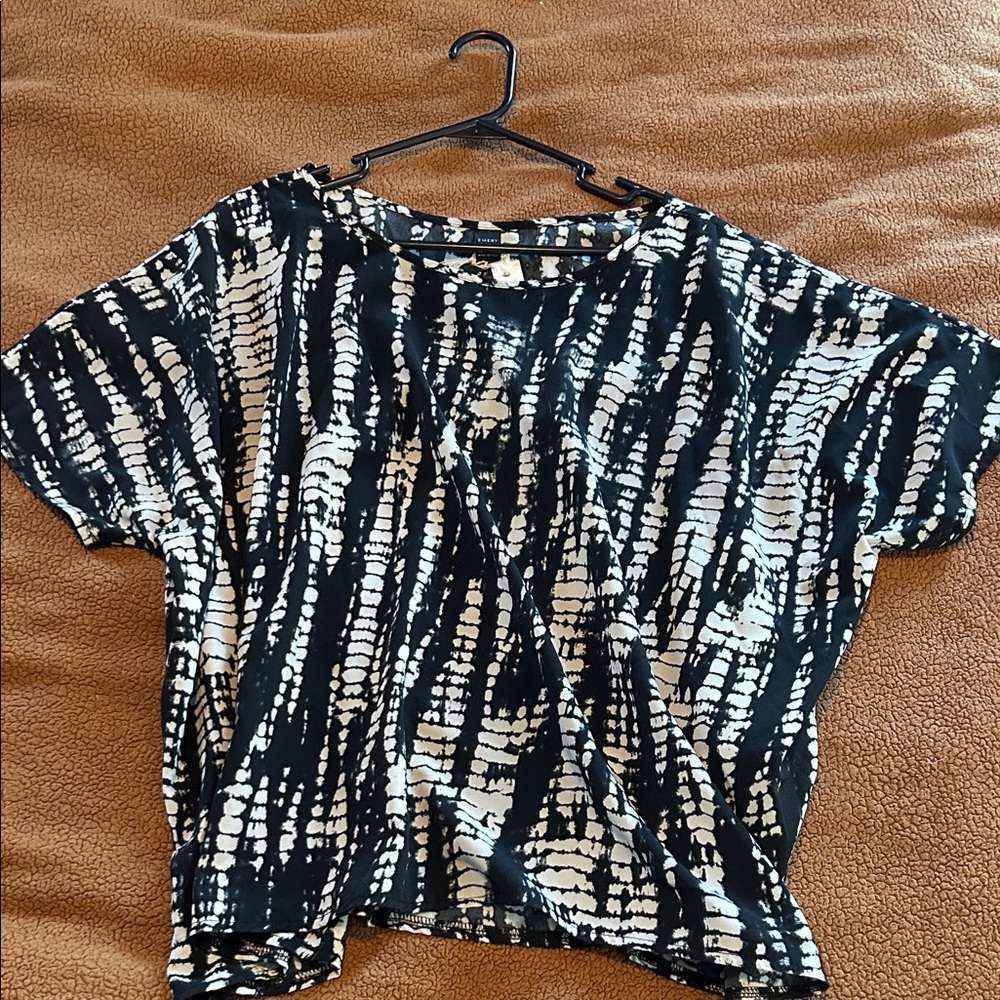Navy and White Women's Top - Picture 2 of 9